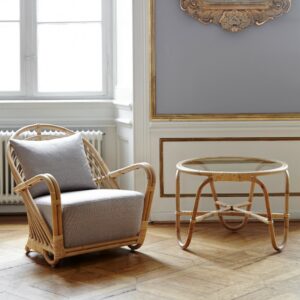 Fauteuil et table basse de salon ronde en rotin Charlottenborg